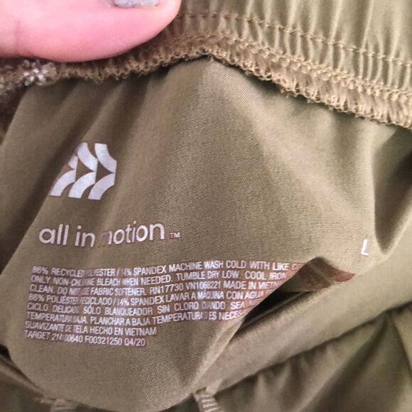 All in motion Olive khaki, green drawstring, short size L - Picture 3 of 5